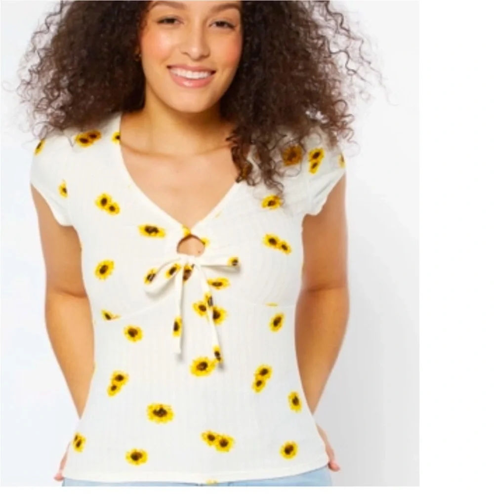 Major sale $15 was $19 New- Rue 21 ribbed butterfly top 1x yellow